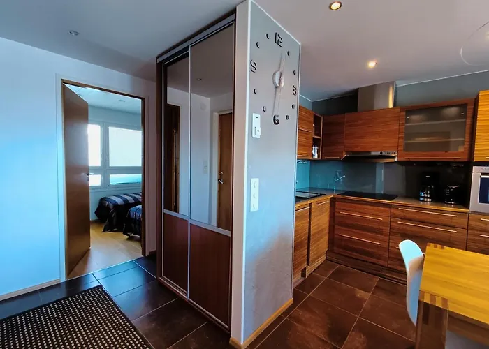 The Peak House شقة