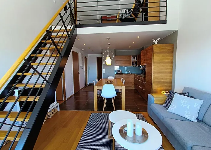 The Peak House شقة