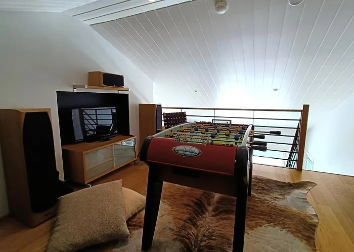 The Peak House شقة *